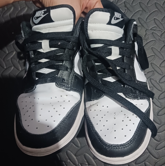 Women Nike Dunk panda low sneakers - Picture 3 of 15